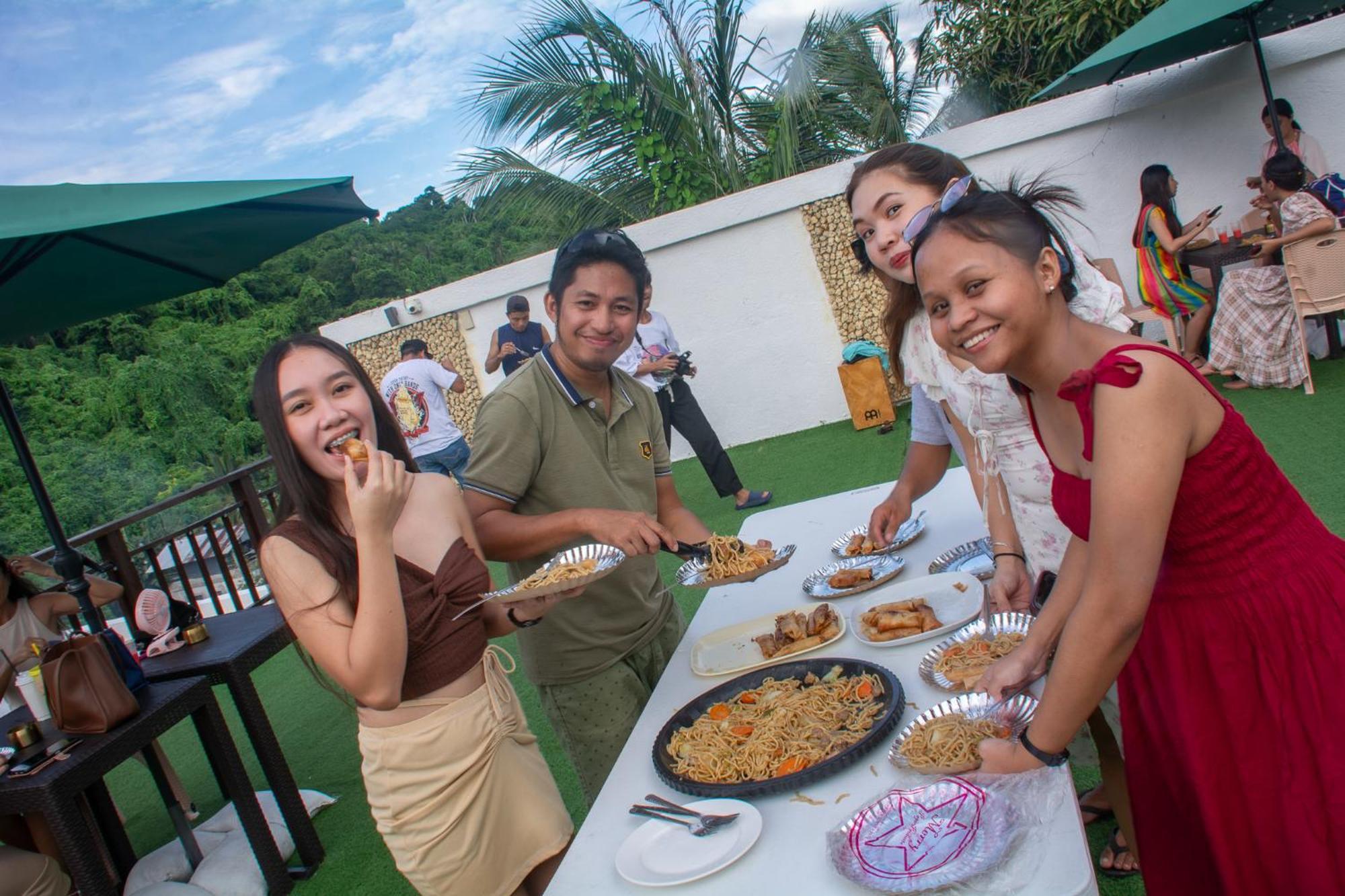 Hostel Chillax Boracay Yapak Zewnętrze zdjęcie